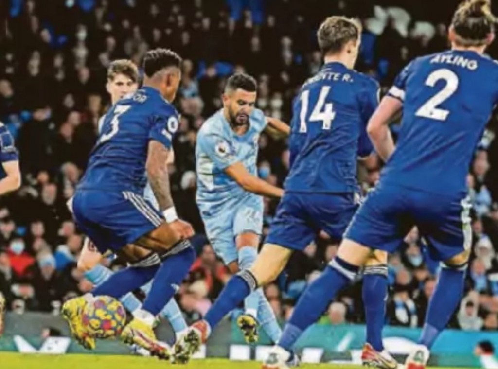 leeds home 2021 to 22 mahrez goal