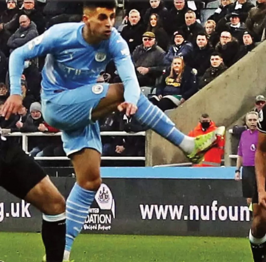 newcastle away 2021 to 22 cancelo goal2