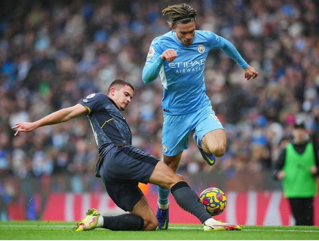 wolves home 2021 to 22 action