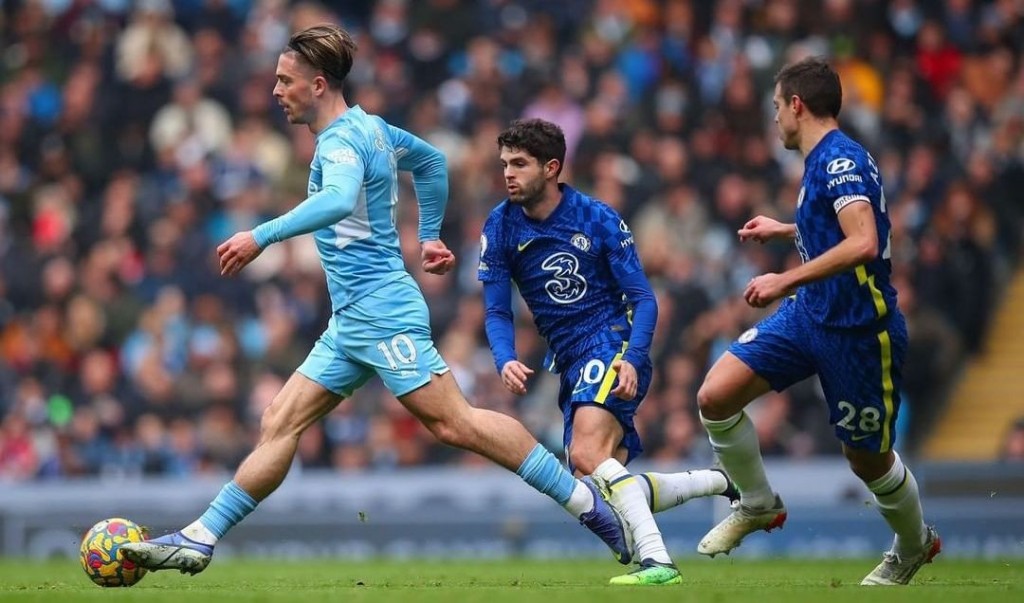 Chelsea home 2021 to 22 action