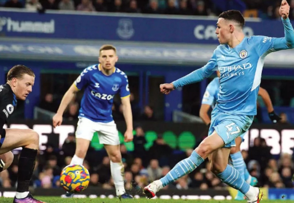 everton away 2021 to 22 foden goal3