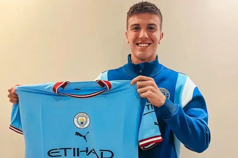 perrone signs 2022 to 23