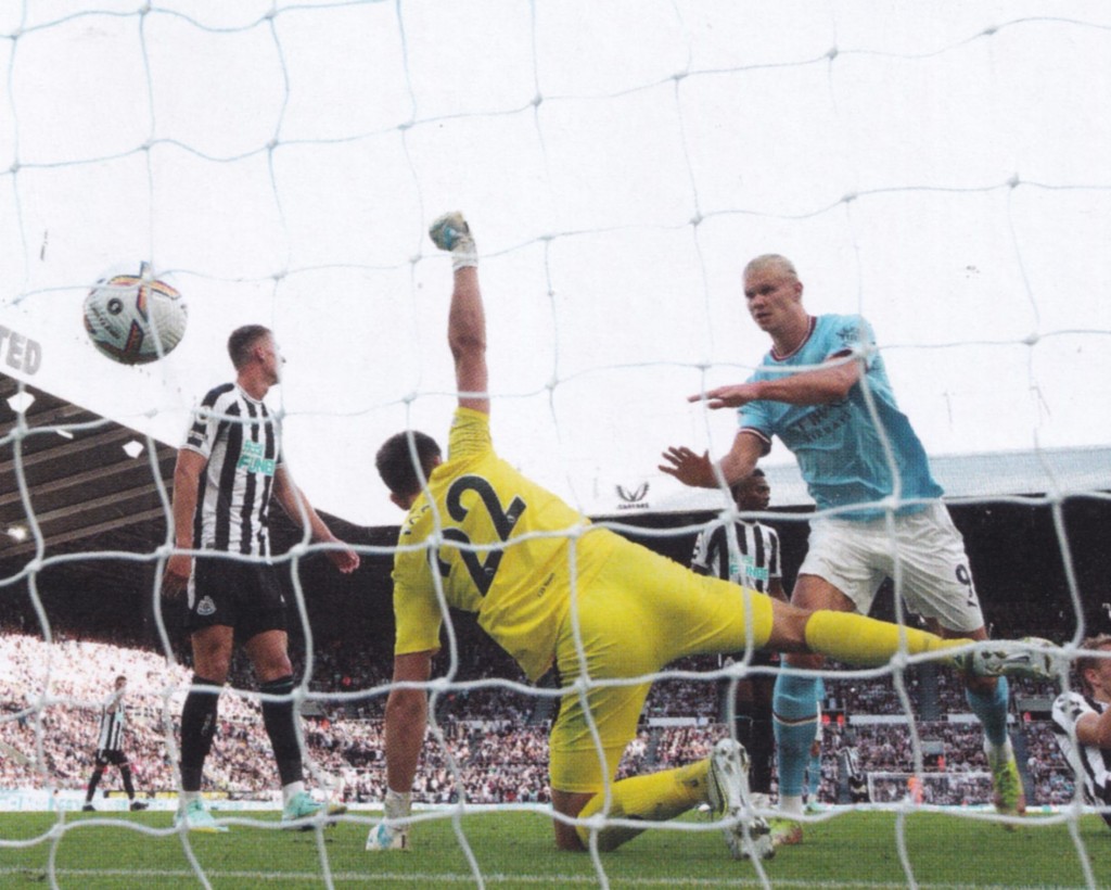 newcastle away 2022 to 23 Haaland goal3