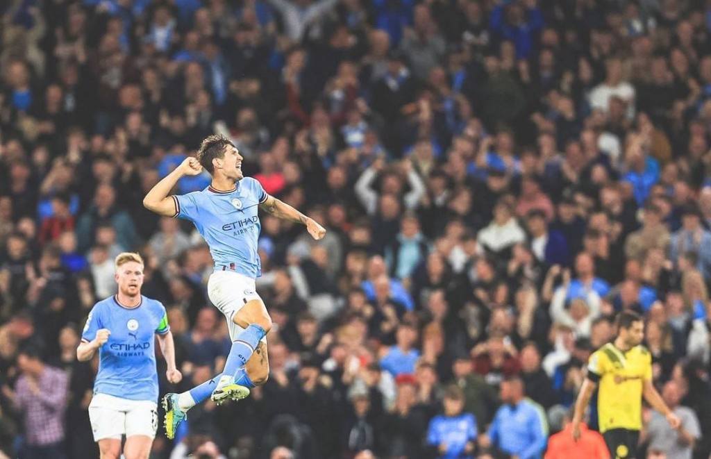 dortmund home 2022 to 23 stones goal2