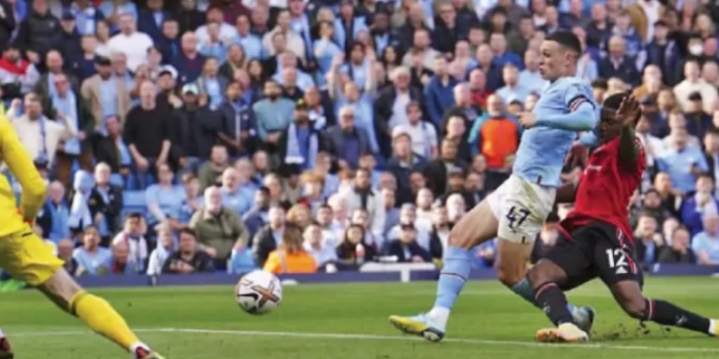 man utd home 2022 to 23 foden goal