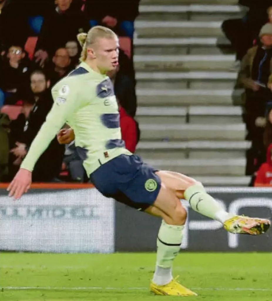 bournemouth away 2022 to 23 haaland goal2