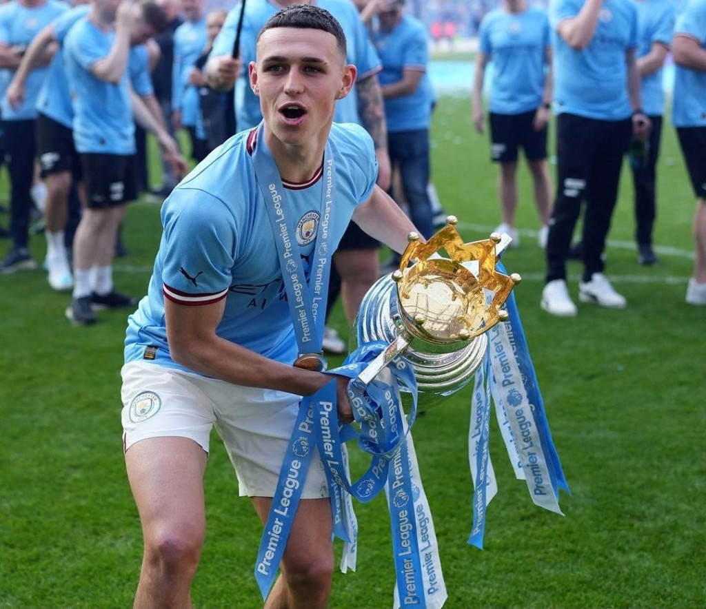 chelsea home 2022 to 23 foden celeb