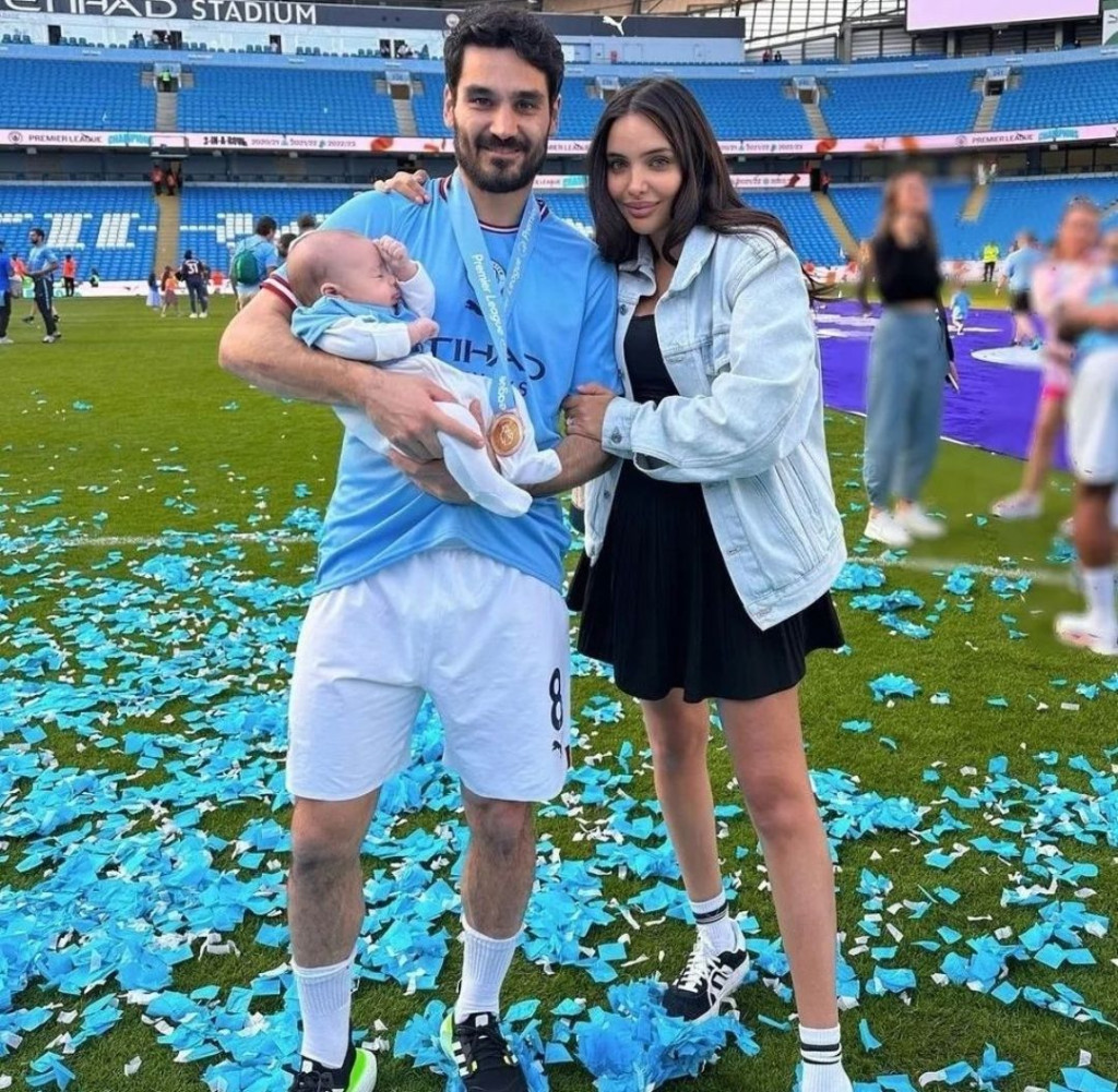 chelsea home 2022 to 23 gundogan and family