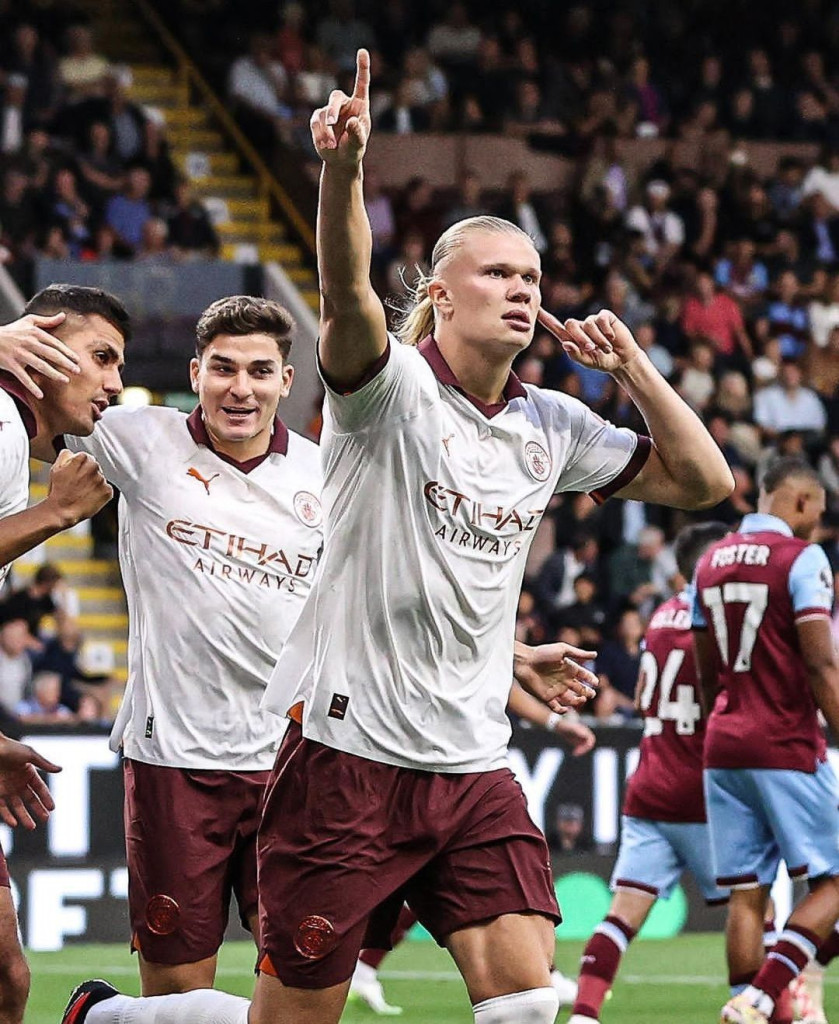 burnley away 2023 to 24 haaland goal celeb2