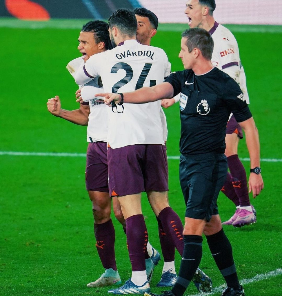 everton away 2023 to 24 ake