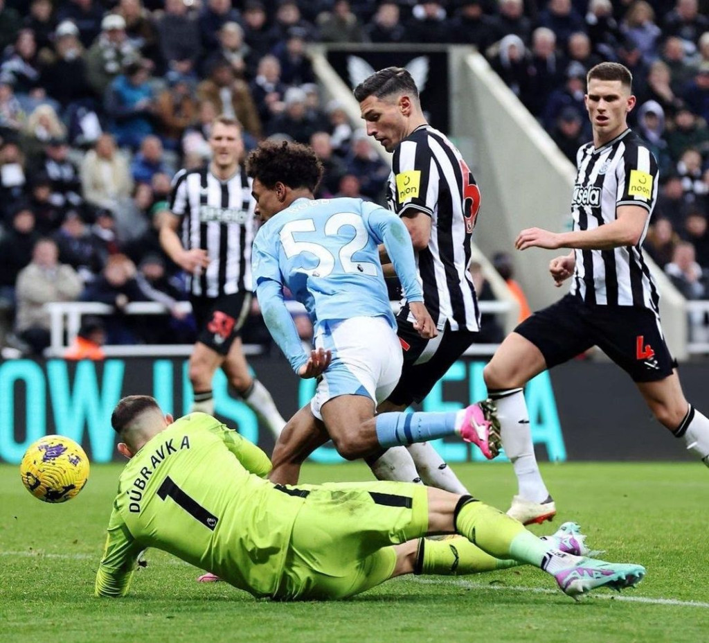 newcastle away 2023 to 24 bobb goal2