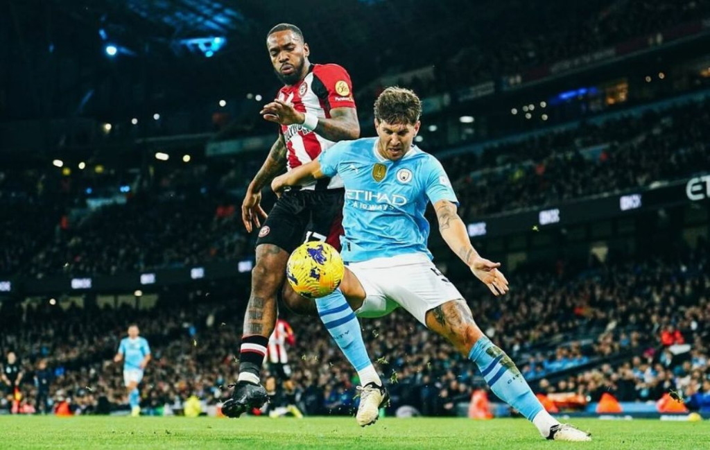 brentford home 2023 to 24 action