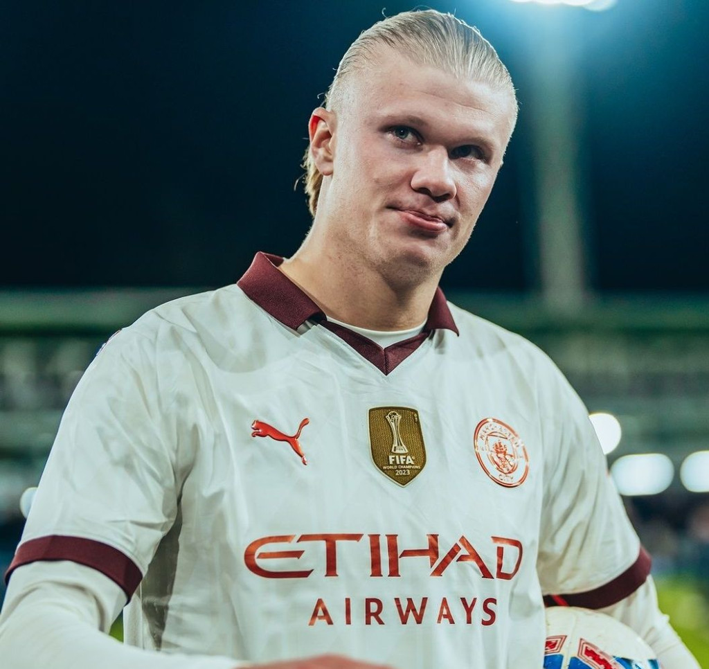 luton away 2023 to 24 haaland 5goals