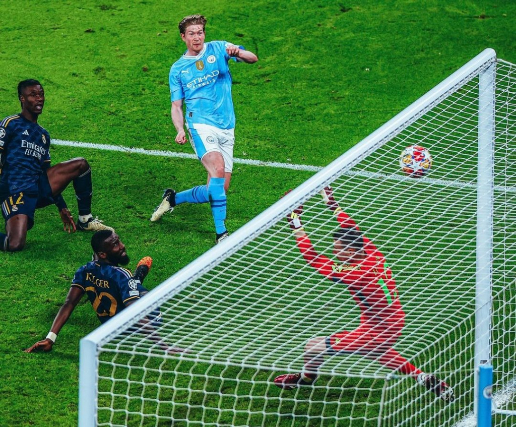 real madrid home 2023 to 24 kdb goal